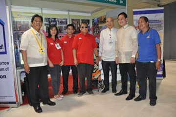 Officials from NCDA, PIA, Kabisig People's Movement and the City of Mandaluyong